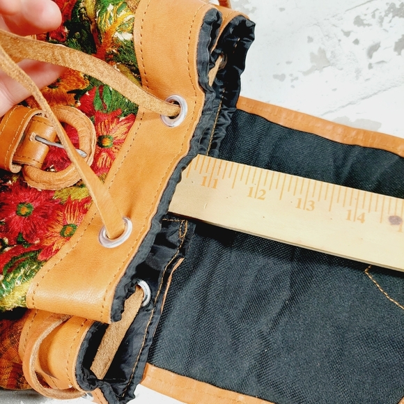 Boutique Floral Tapestry Embroidery Drawstring Backpack Leather Accents 1088 - Picture 10 of 11